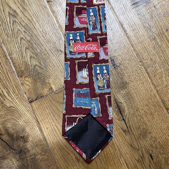VTG Coca-Cola Vintage All Over Print Novelty Men's Tie - Picture 3 of 4